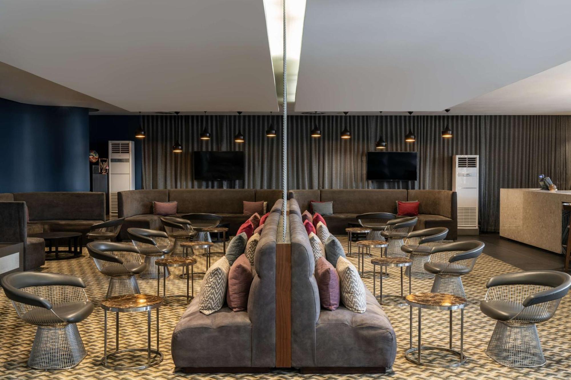 Radisson Blu Okoume Palace Hotel, ליברוויל מראה חיצוני תמונה