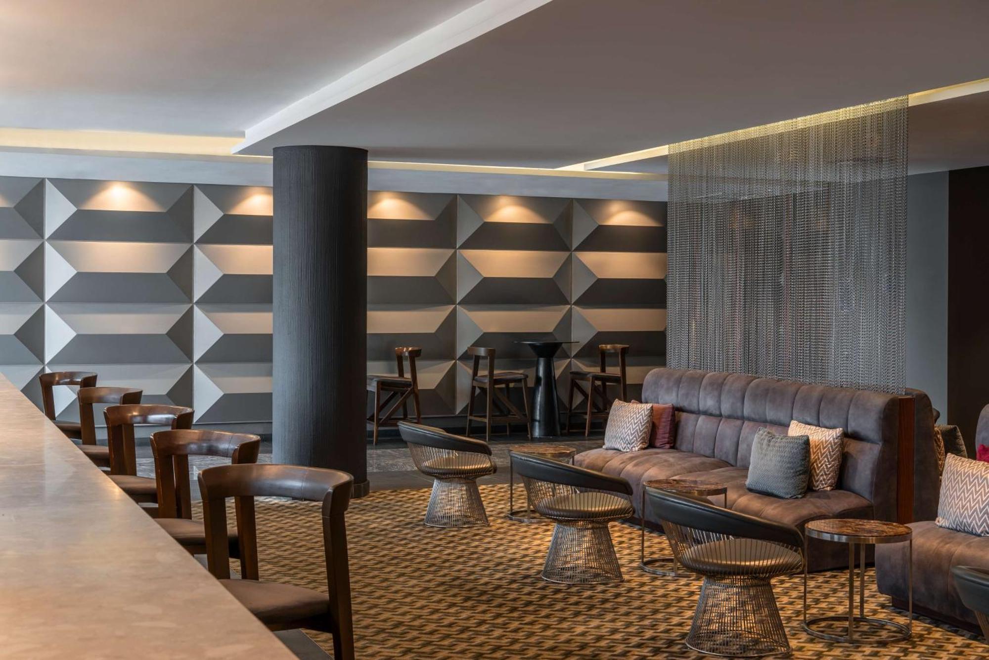 Radisson Blu Okoume Palace Hotel, ליברוויל מראה חיצוני תמונה