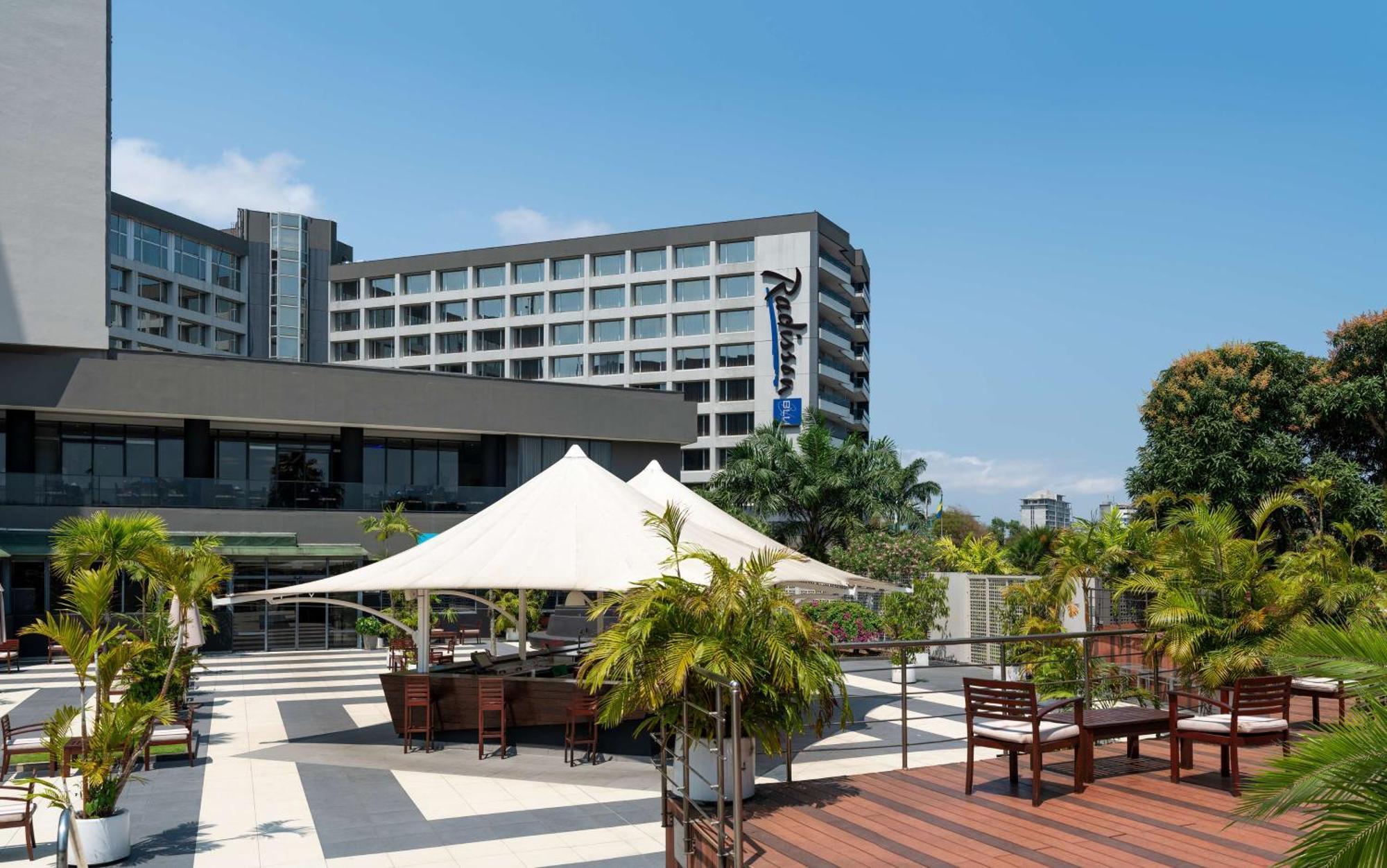 Radisson Blu Okoume Palace Hotel, ליברוויל מראה חיצוני תמונה