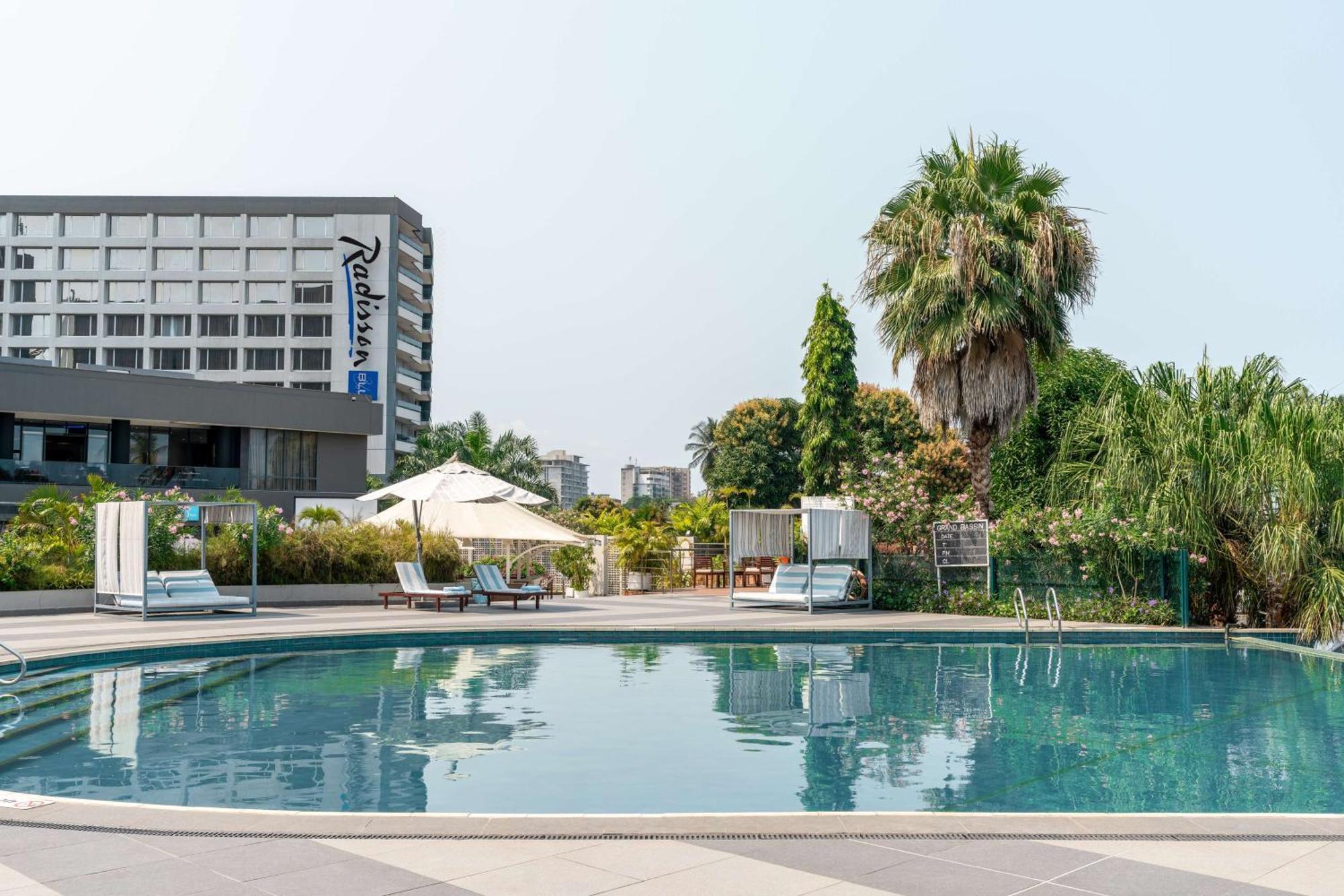 Radisson Blu Okoume Palace Hotel, ליברוויל מראה חיצוני תמונה