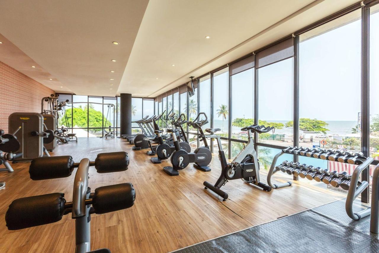 Radisson Blu Okoume Palace Hotel, ליברוויל מראה חיצוני תמונה
